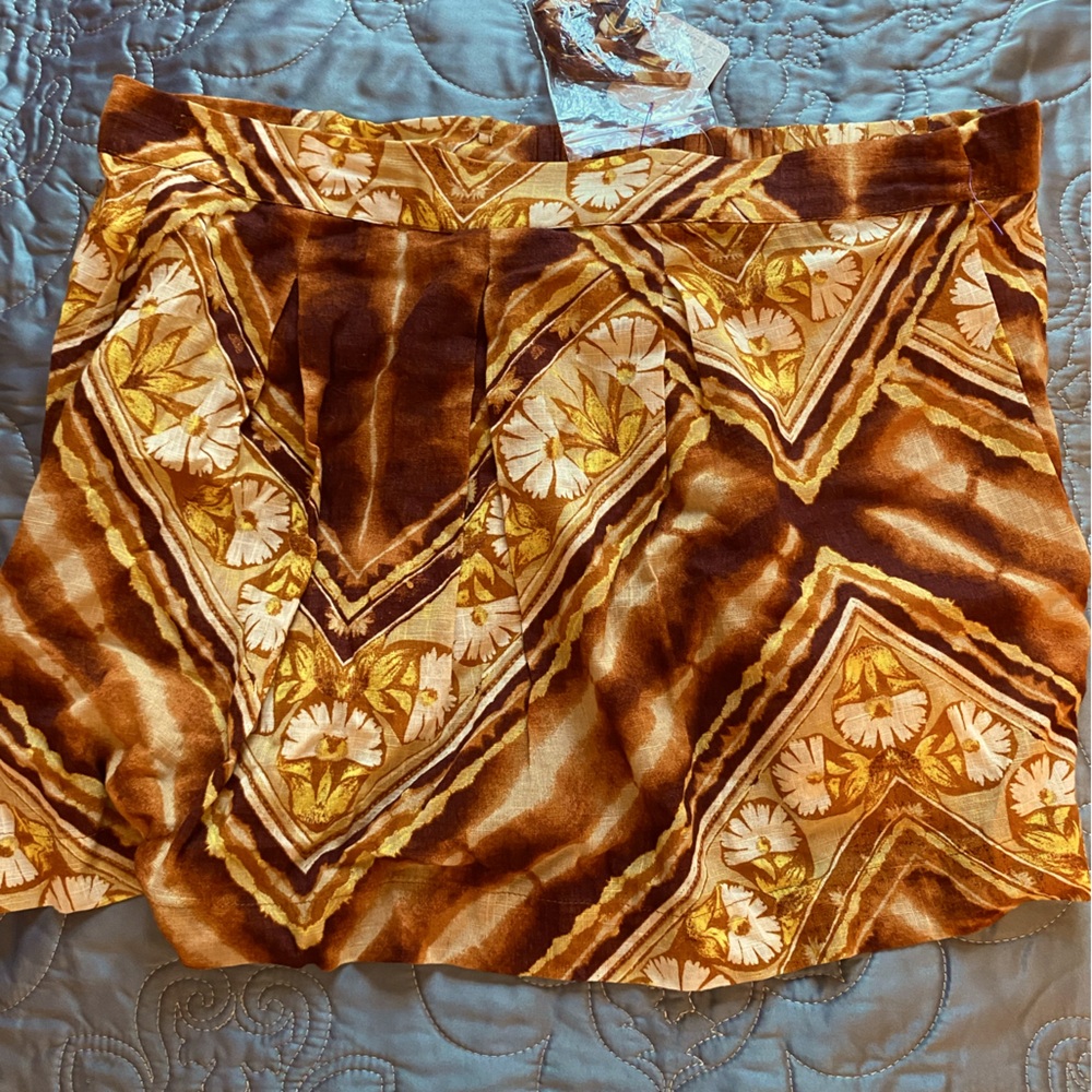 Free people top with optional straps included